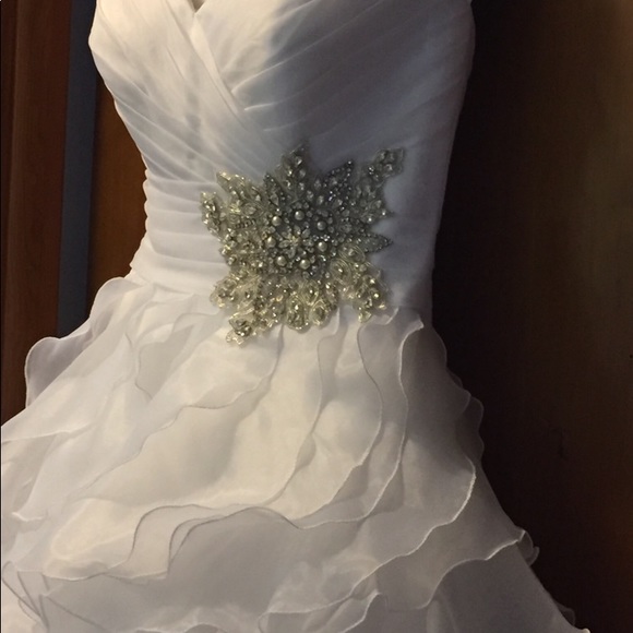 Dresses & Skirts - (NEVER WORN)  Wedding Dress